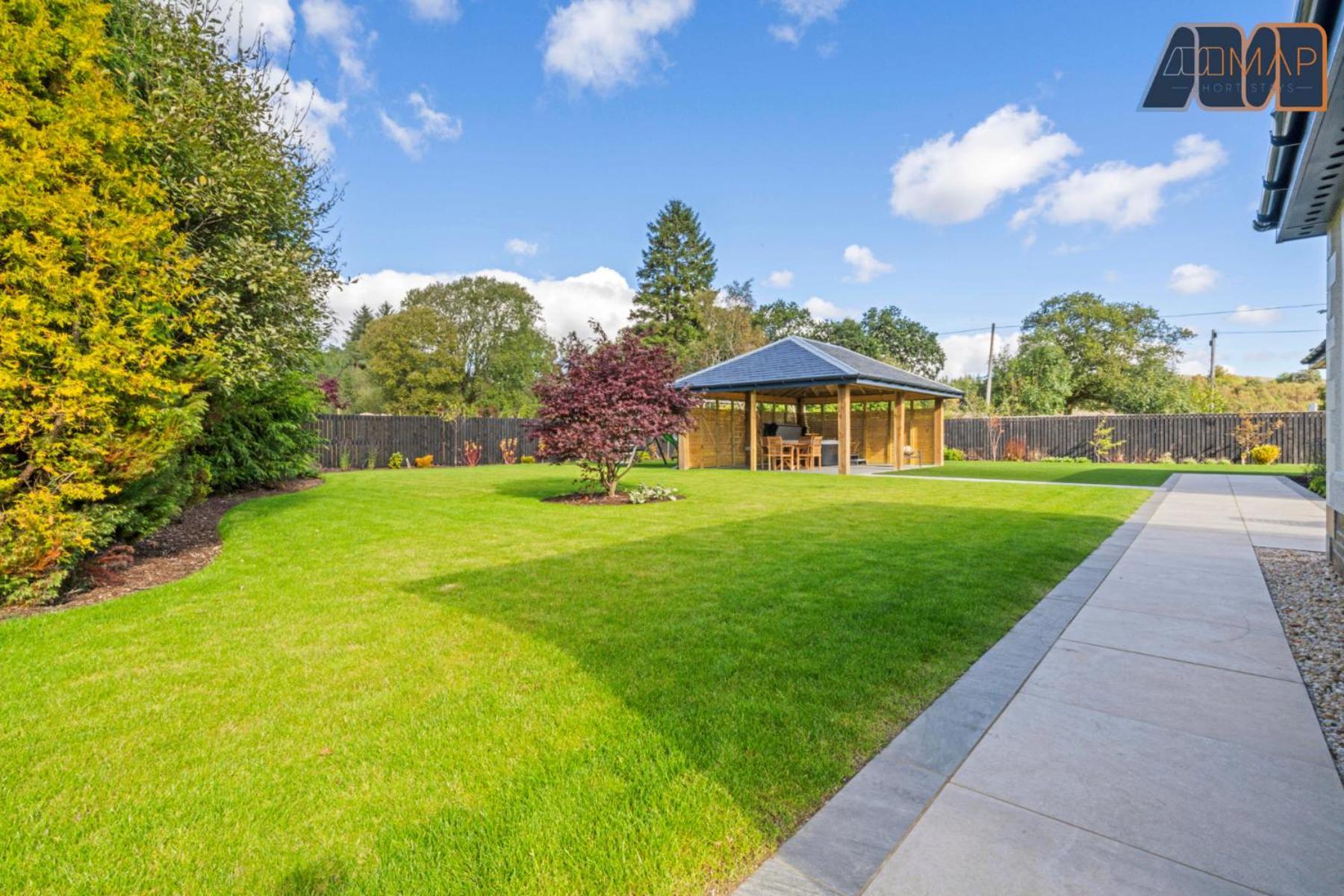 Large Family Home With Hot Tub Or Jacuzzi, Log Burner Bearsden Luaran gambar