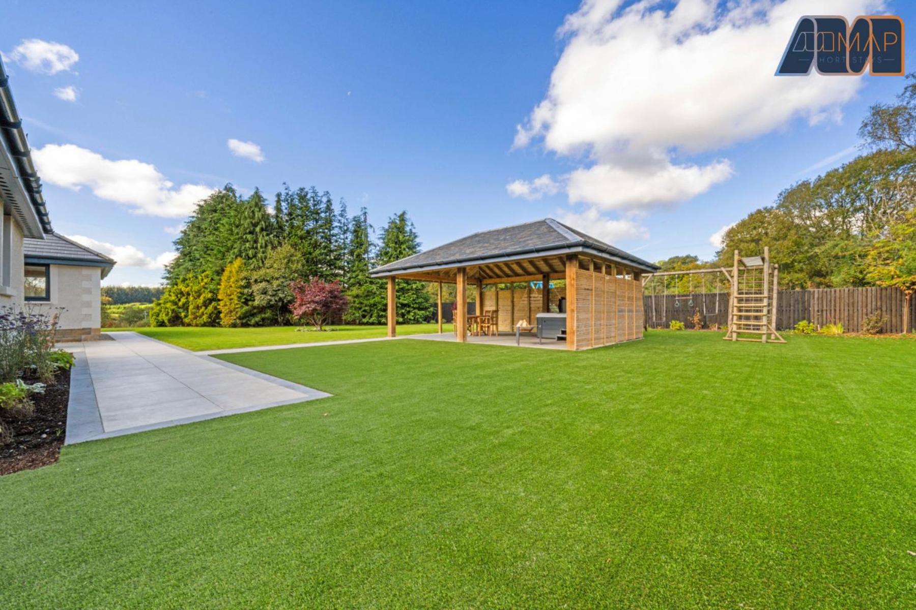 Large Family Home With Hot Tub Or Jacuzzi, Log Burner Bearsden Luaran gambar